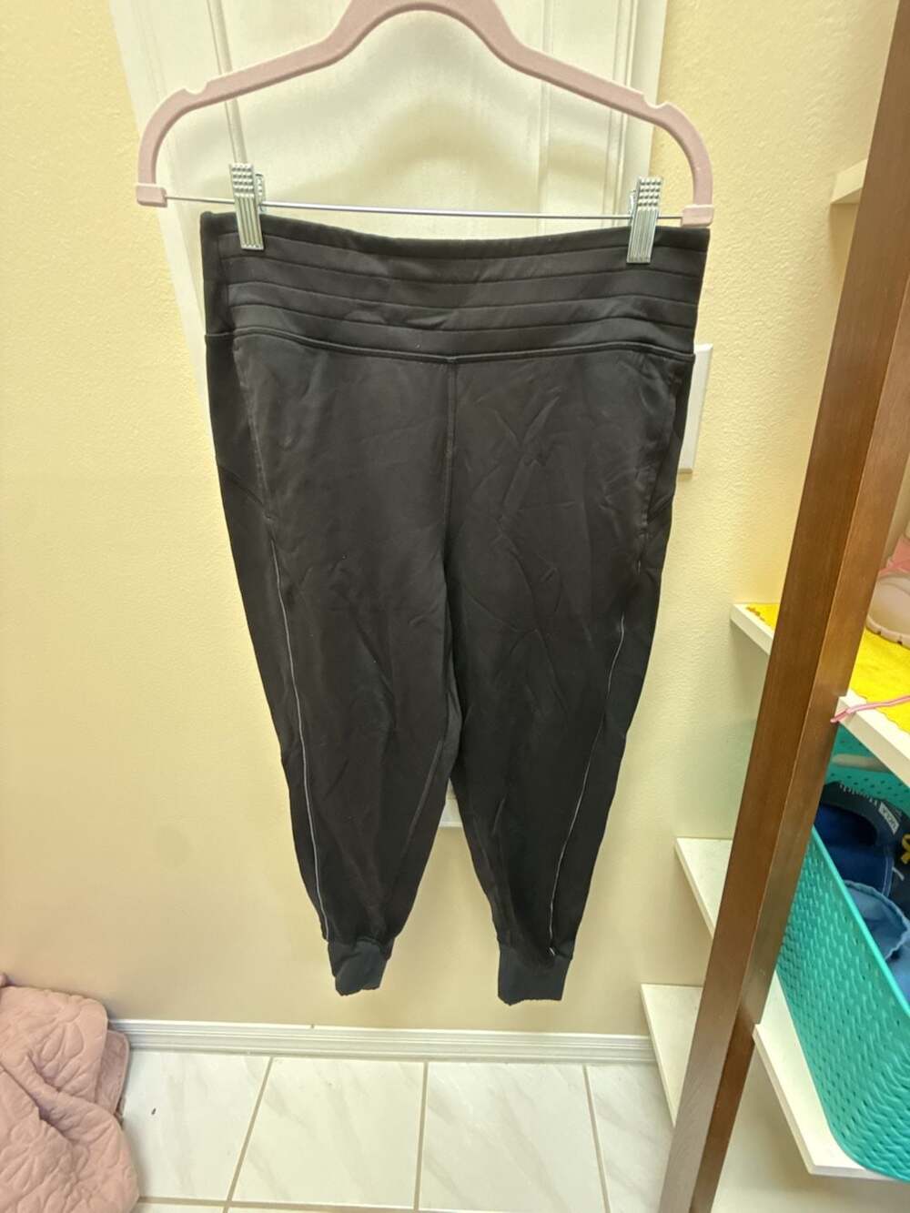 Lululemon Women's High-Rise Running Joggers with Zippered Back Pocket, Size 8
